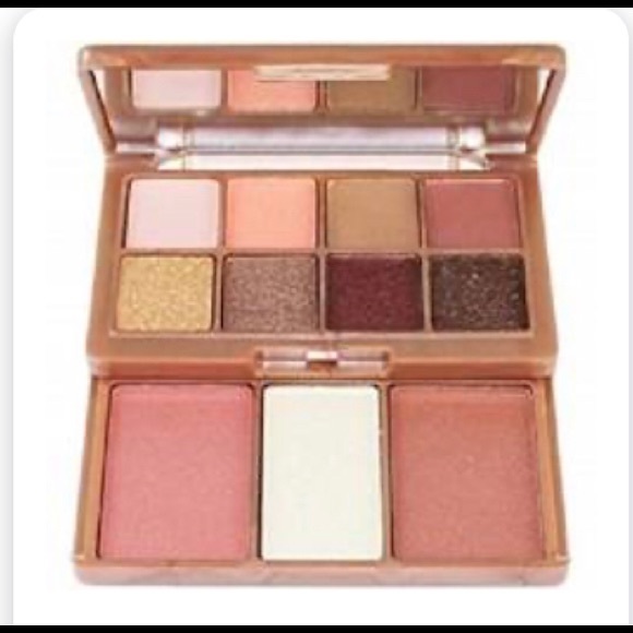 NIB Khroma beauty face pallet. - Picture 1 of 3